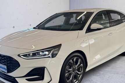 Ford Focus 12.500 km 22.990 &euro; Freiburg 79111