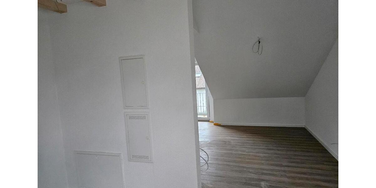 Dachgeschoßwohnung Umkirch - 2 Zimmer, 63 m&sup2;, 950&euro; | Angebot:25057535