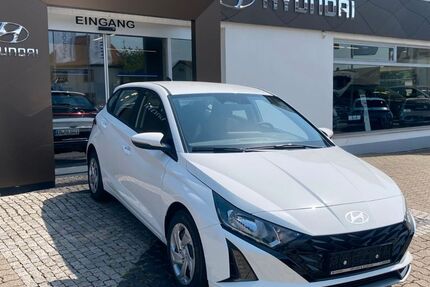 Hyundai i20 2.500 km 17.590 &euro; Emmendingen-Kollmarsreute 79312