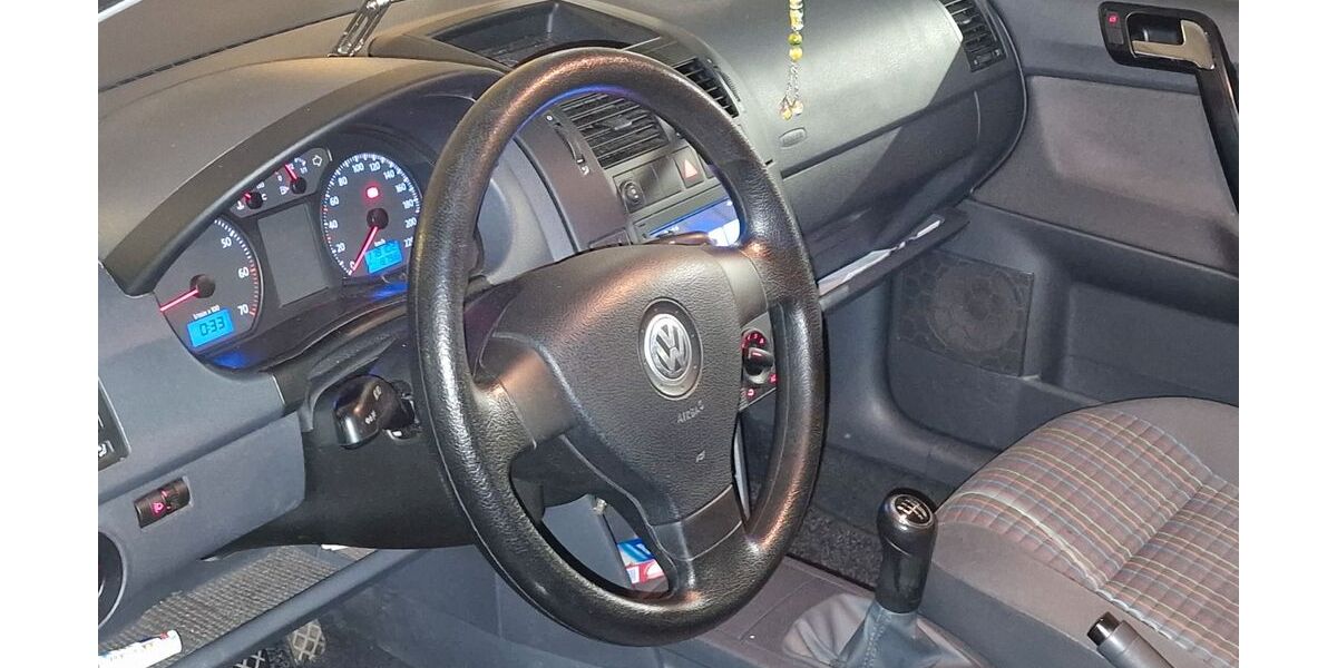 VW Polo 118.102 km 2.000 &euro; Freiburg im Breisgau 79114