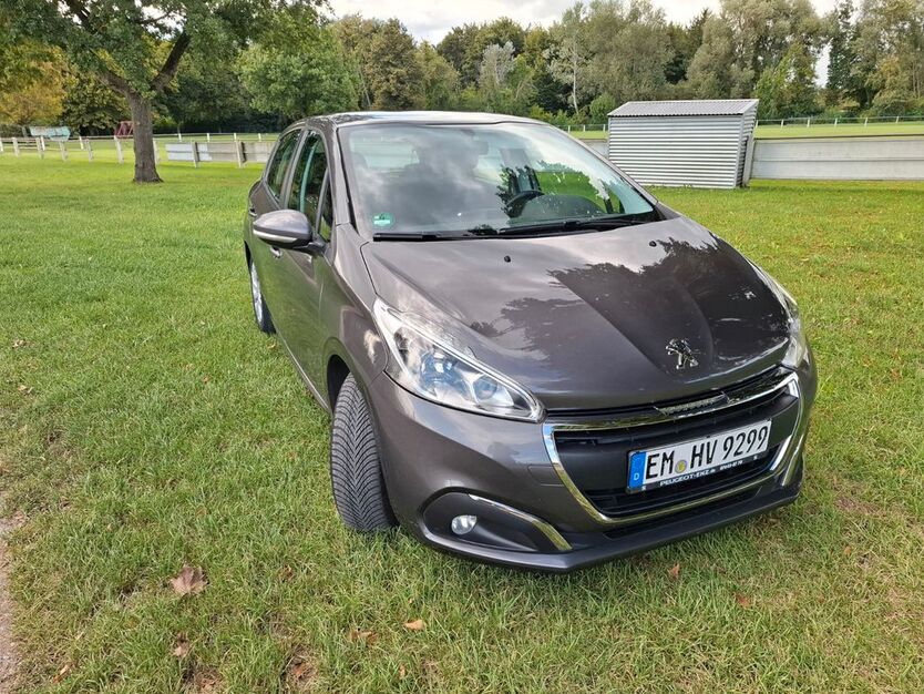 Peugeot 208 56.000 km 7.400 € Weisweil 79367