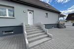Familienhaus mit Pool + separate Wohnung im UG (5min Breisach)