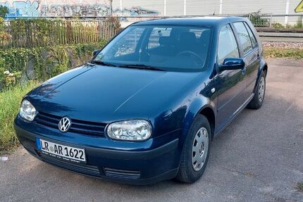 VW Golf 255.000 km 2.400 € Ettenheim 77955