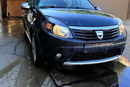 Dacia Sandero 170.000 km 3.550 &euro; Freiburg 79106