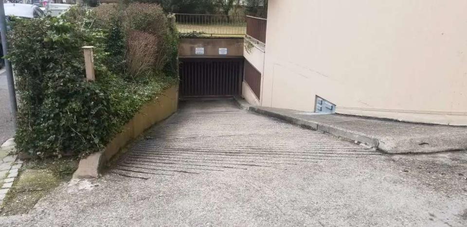 Garagen / Stellplätze Freiburg im Breisgau Günterstal - 80&euro; | Angebot:26533247