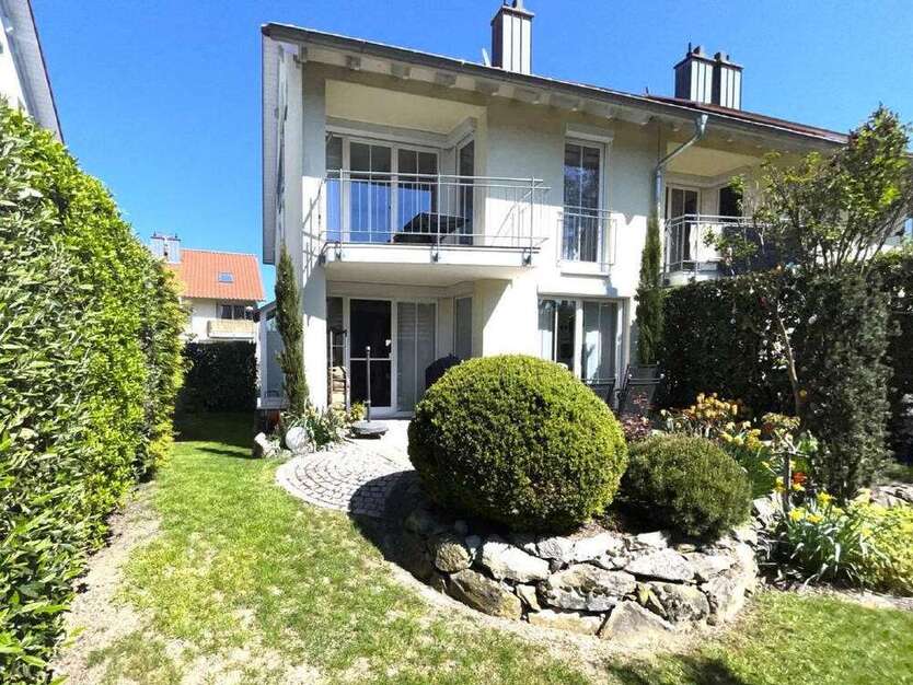 Haus zum Kaufen in Freiburg im Breisgau 695.000 € 156.81 m²