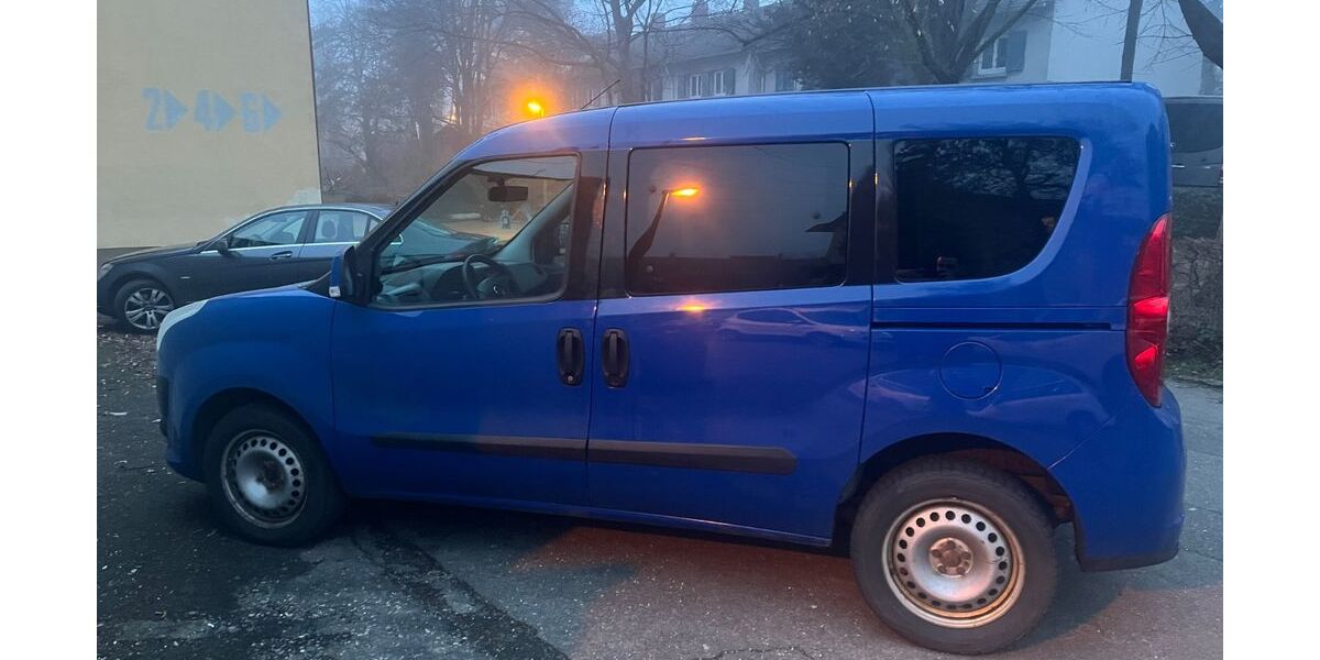 Fiat Doblo 183.000 km 4.100 &euro; Freiburg 79114