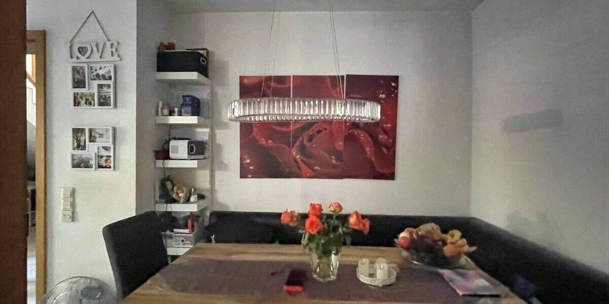 Mehrfamilienhaus, Wohnhaus Neuenburg - 8 Zimmer, 210 m&sup2;, 650.000&euro; | Angebot:25669952