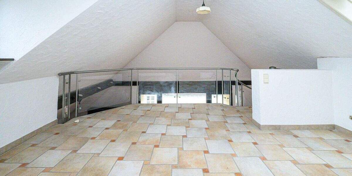 Etagenwohnung Freiburg Altstadt - 3 Zimmer, 135 m&sup2;, 699.000&euro; | Angebot:24992452