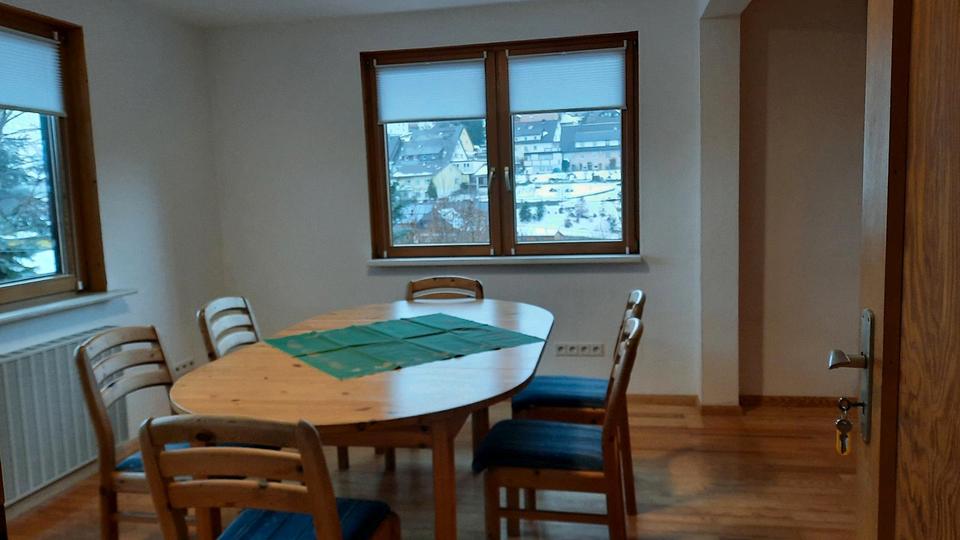 Einfamilienhaus Furtwangen im Schwarzwald - 13 Zimmer, 300 m&sup2;, 395.000&euro; | Angebot:27140838