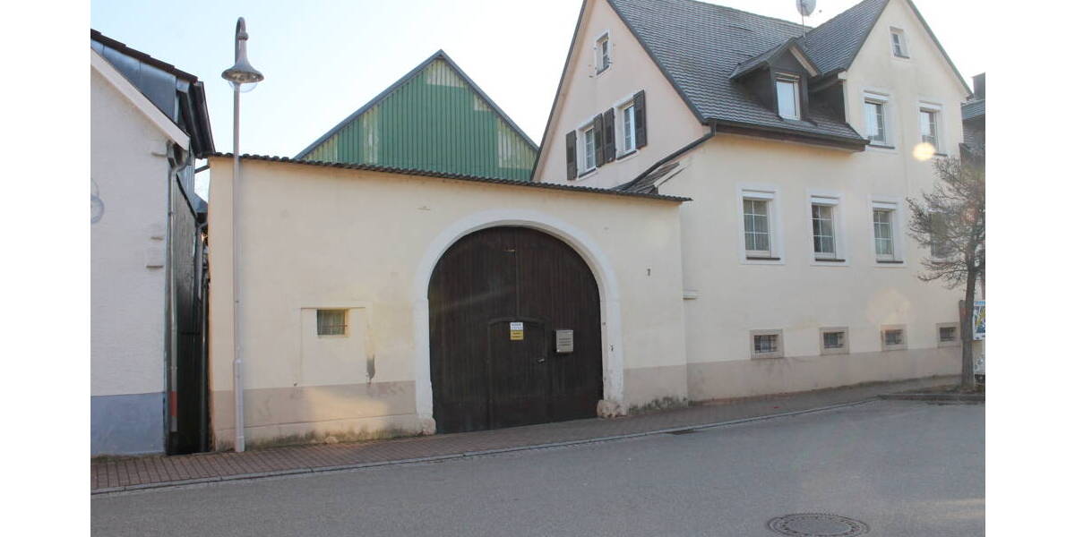 ***Freistehendes Einfamilienhaus mit vielen Möglichkeiten*** 8 zimmer