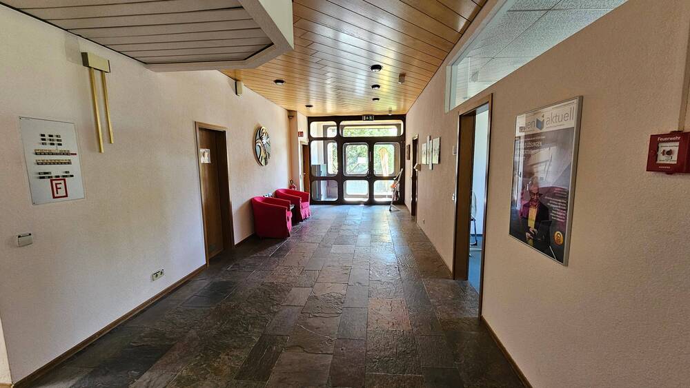 Gewerbeobjekt Freiburg im Breisgau St. Georgen - 1 Zimmer, 736 m&sup2;, 6.350&euro; | Angebot:23980762