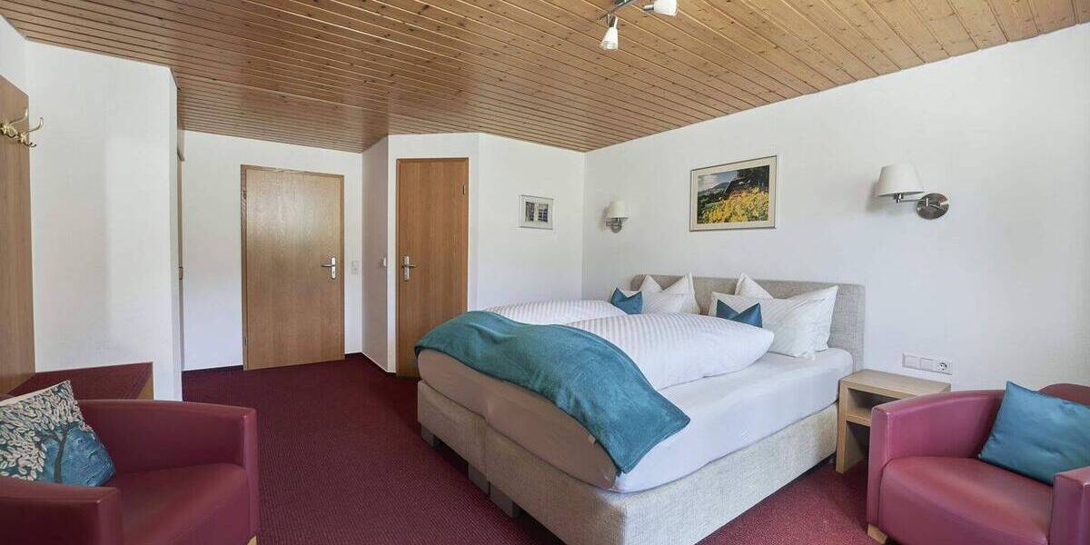 Gewerbeobjekt Simonswald - 1 Zimmer, 1.295.000&euro; | Angebot:26161227