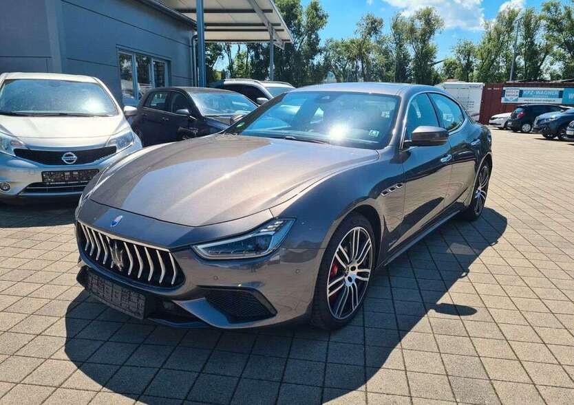 Maserati Ghibli 47.000 km 56.999 € Endingen am Kaiserstuhl 79346
