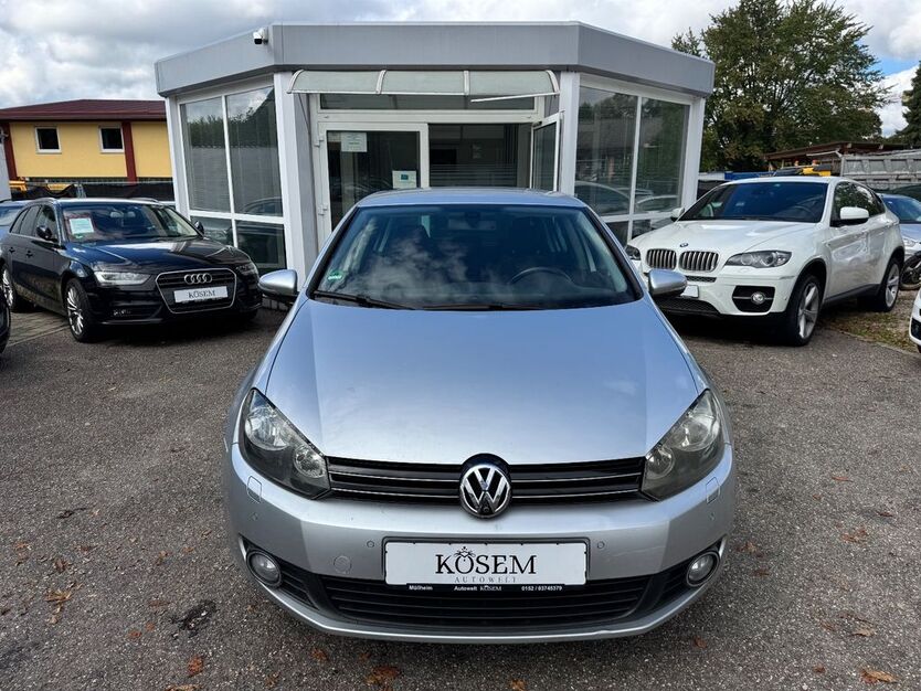VW Golf 186.101 km 5.490 € Müllheim 79379
