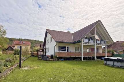 Haus Breisach - 9 Zimmer, 249 m&sup2;, 890.000&euro; | Angebot:26550229
