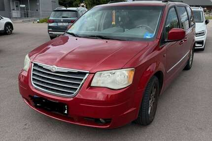 Chrysler Town & Country 155.000 km 11.500 € Freiburg 79115