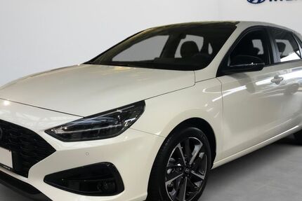 Hyundai i30 9.500 km 27.490 &euro; Freiburg 79111
