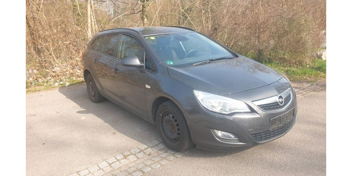 Opel Astra 213.000 km 1.600 &euro; March 79232