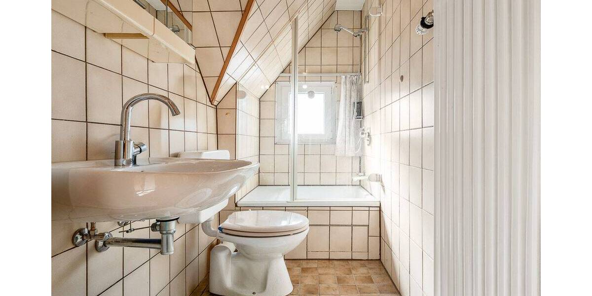 Mehrfamilienhaus, Wohnhaus Freiburg im Breisgau Zähringen - 1 Zimmer, 179 m&sup2;, 725.000&euro; | Angebot:26138875