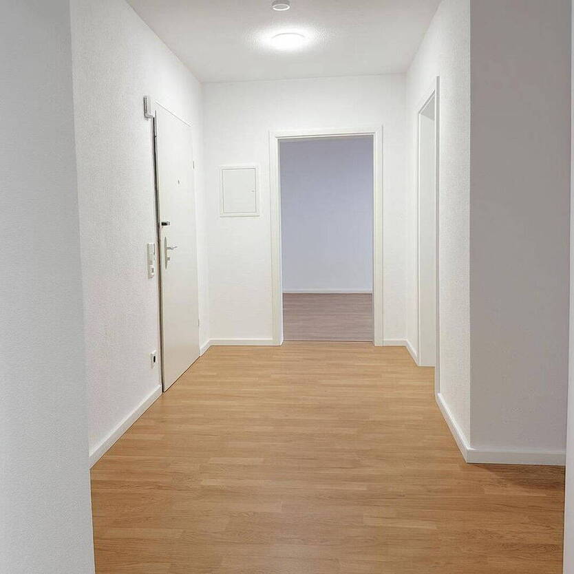 renovierte 2 Zimmerwohnung - Provisionsfrei
