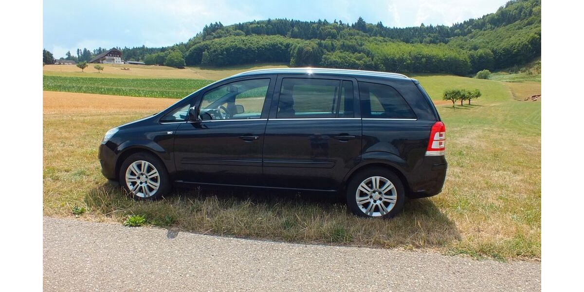 Opel Zafira 191.000 km 3.950 &euro; Waldkirch-Suggental 79183