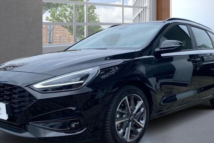 Hyundai i30 25.400 km 21.390 &euro; Freiburg 79111