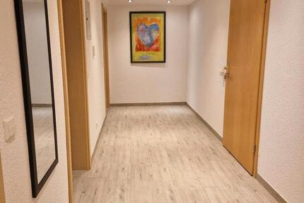 Wohnung Elzach - 2 Zimmer, 80 m&sup2;, 900&euro; | Angebot:26035391