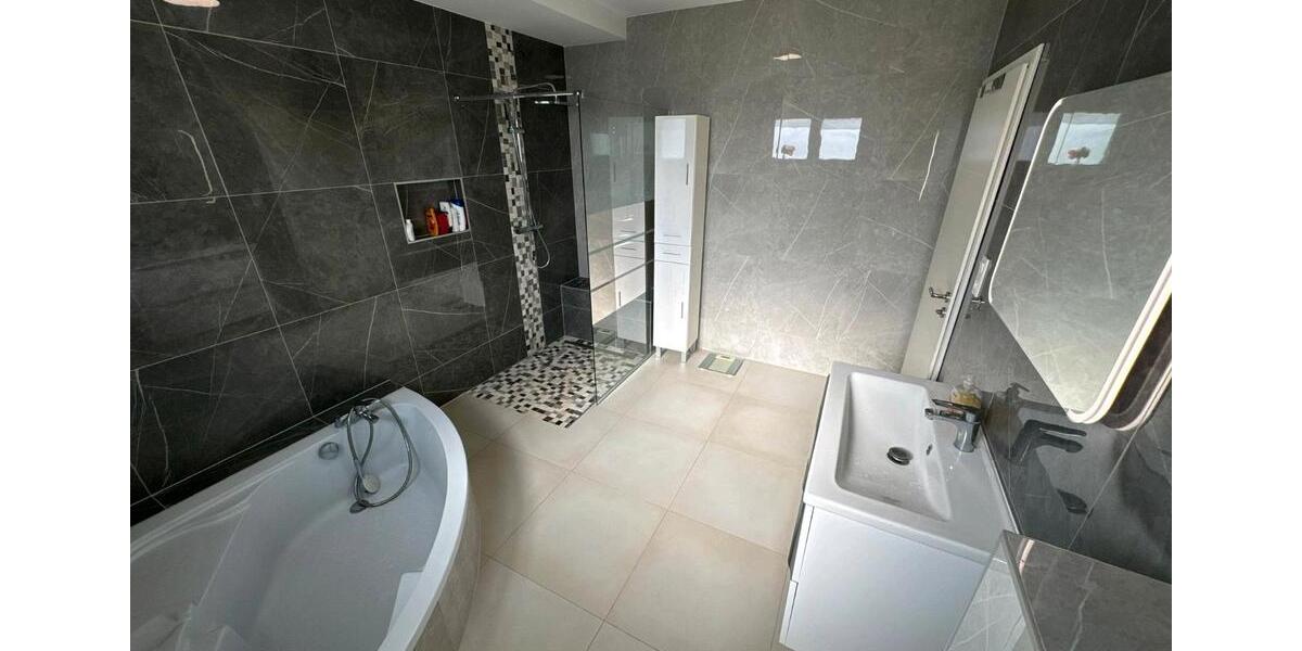 Bungalow Breisach am Rhein - 6 Zimmer, 160 m&sup2;, 598.000&euro; | Angebot:26986019