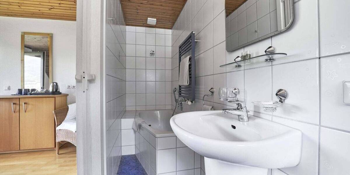 Mehrfamilienhaus, Wohnhaus Simonswald - 1.295.000&euro; | Angebot:26107453