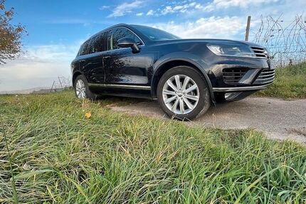 VW Touareg 152.500 km 22.000 € Freiburg 79112