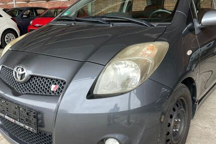 Toyota Yaris 163.487 km 3.499 € Herbolzheim 79336