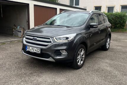 Ford Kuga 64.410 km 13.500 &euro; Freiburg 79106