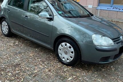 VW Golf 224.100 km 2.290 € Freiburg 79100