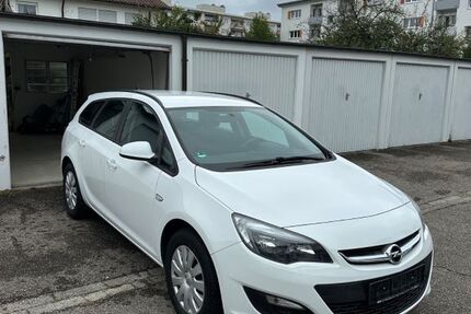 Opel Astra 79.741 km 8.900 € Freiburg 79110