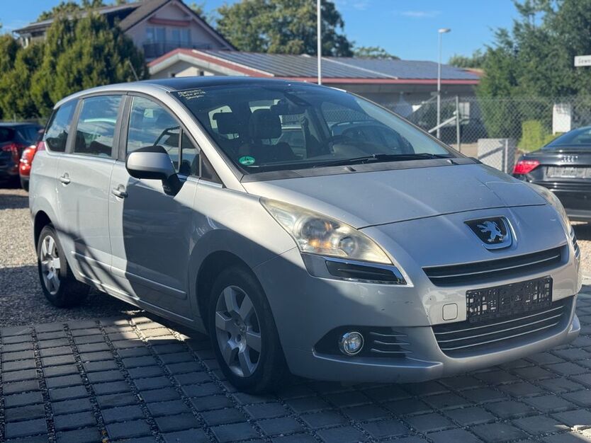 Peugeot 5008 150.000 km 2.500 € Staufen 79219