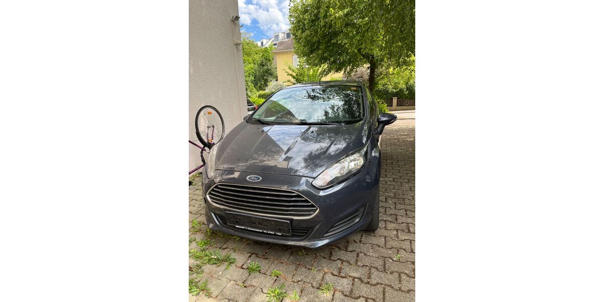 Ford Fiesta 123.000 km 4.400 &euro; Freiburg 79104