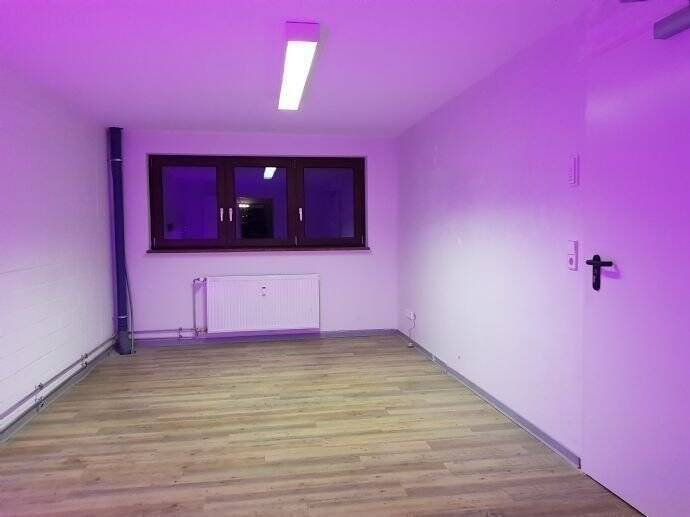 Kleines Start-up Office_Büro-Praxis_1.OG_Aufzug_barrierfrei in TOP-Immobilie + beste Lage am Bahnhof + Klosterrunsstr. 19_79379 Müllheim am Bhf. 1 zimmer