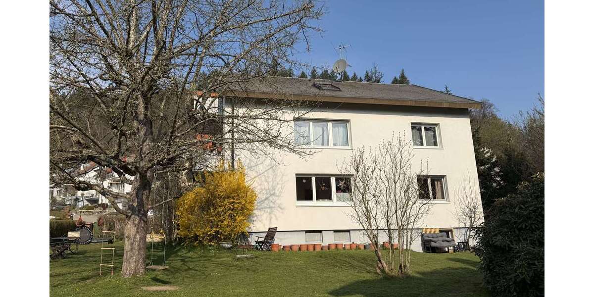 Einfamilienhaus Freiburg Ebnet - 12 Zimmer, 270 m&sup2;, 979.000&euro; | Angebot:25924199