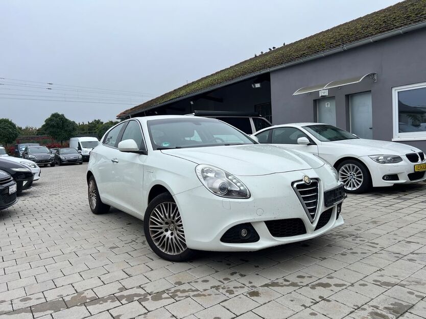 Alfa Romeo Giulietta 193.000 km 5.490 € Freiburg im Breisgau 79115