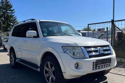 Mitsubishi Pajero 265.000 km 11.499 € Freiburg im Breisgau 79115
