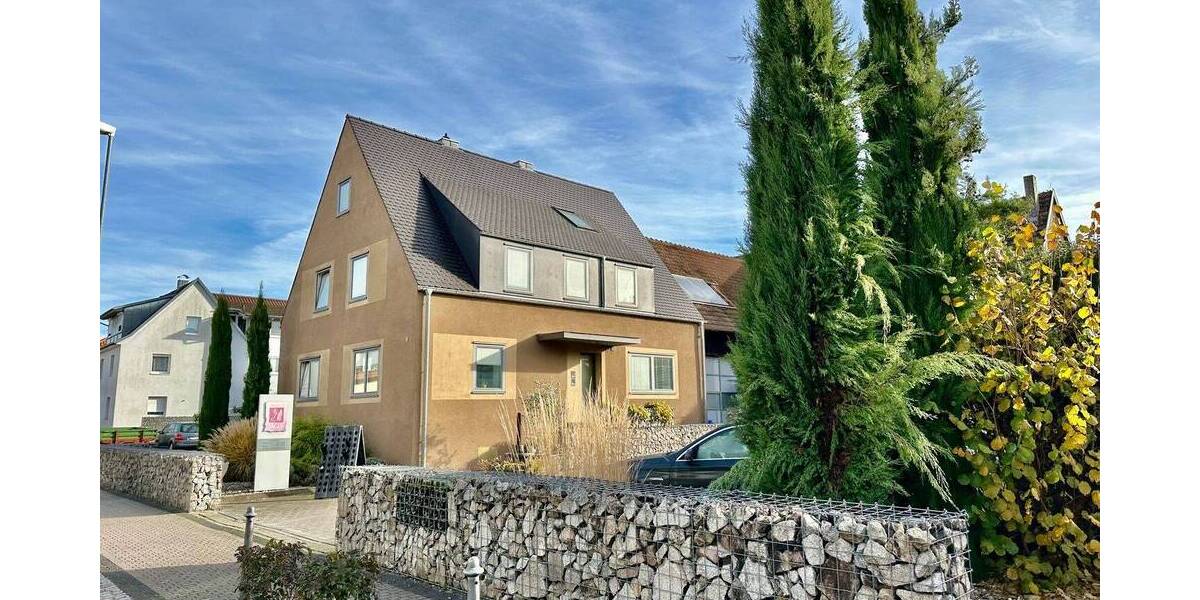 Einfamilienhaus Kenzingen - 7 Zimmer, 236 m&sup2;, 890.000&euro; | Angebot:23978594