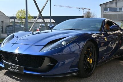 Ferrari 812 23.000 km 299.000 &euro; Freiburg 79108