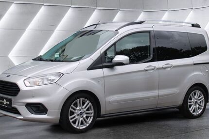 Ford Tourneo Courier 84.900 km 13.900 &euro; Waldkirch 79183