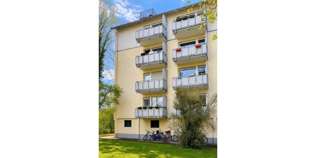 Etagenwohnung Freiburg im Breisgau Brühl - 2 Zimmer, 62 m&sup2;, 292.000&euro; | Angebot:26548032