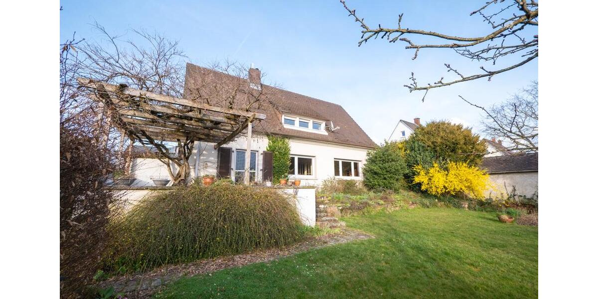 Einfamilienhaus Teningen - 8 Zimmer, 155 m&sup2;, 600.000&euro; | Angebot:25562844