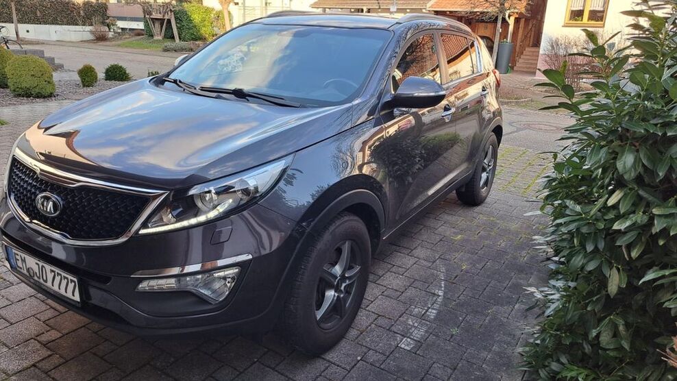 Kia Sportage 95.000 km 10.888 € Freiburg 79108