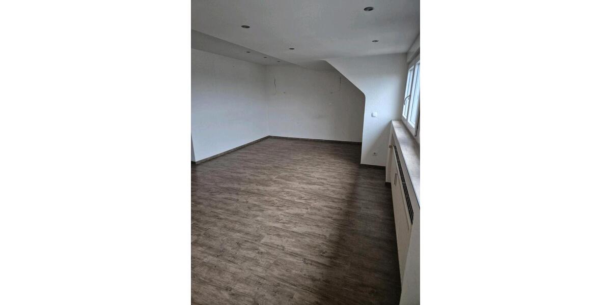 Etagenwohnung Eschbach - 5 Zimmer, 134 m&sup2;, 350.000&euro; | Angebot:25858468