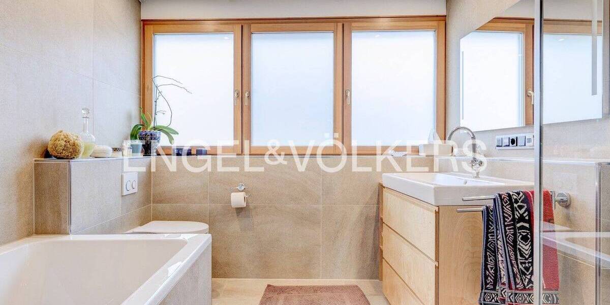 Einfamilienhaus Ehrenkirchen Kirchhofen - 6 Zimmer, 224 m&sup2;, 979.000&euro; | Angebot:25709577