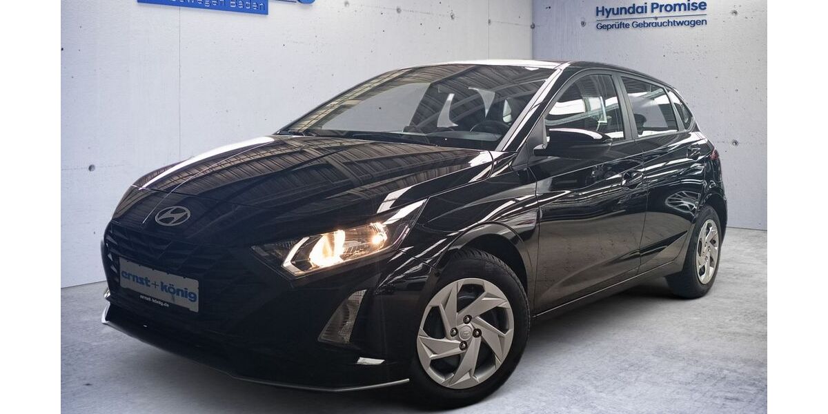Hyundai i20 7.600 km 16.990 &euro; Freiburg im Breisgau 79108